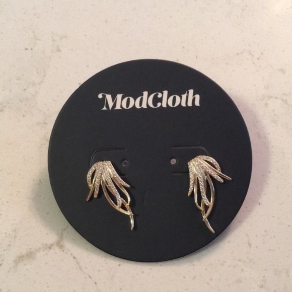 ModCloth Showers of Sparks Earrings - Picture 1 of 7